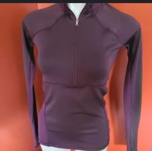 CALIA top. Purple. Half zip